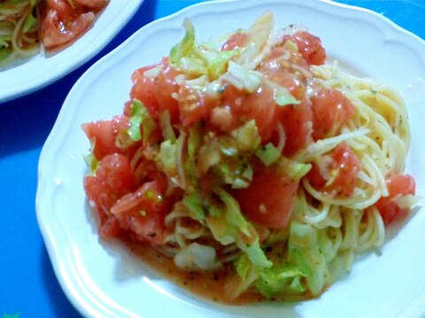 トマトとレタスのサラダスパゲッティ